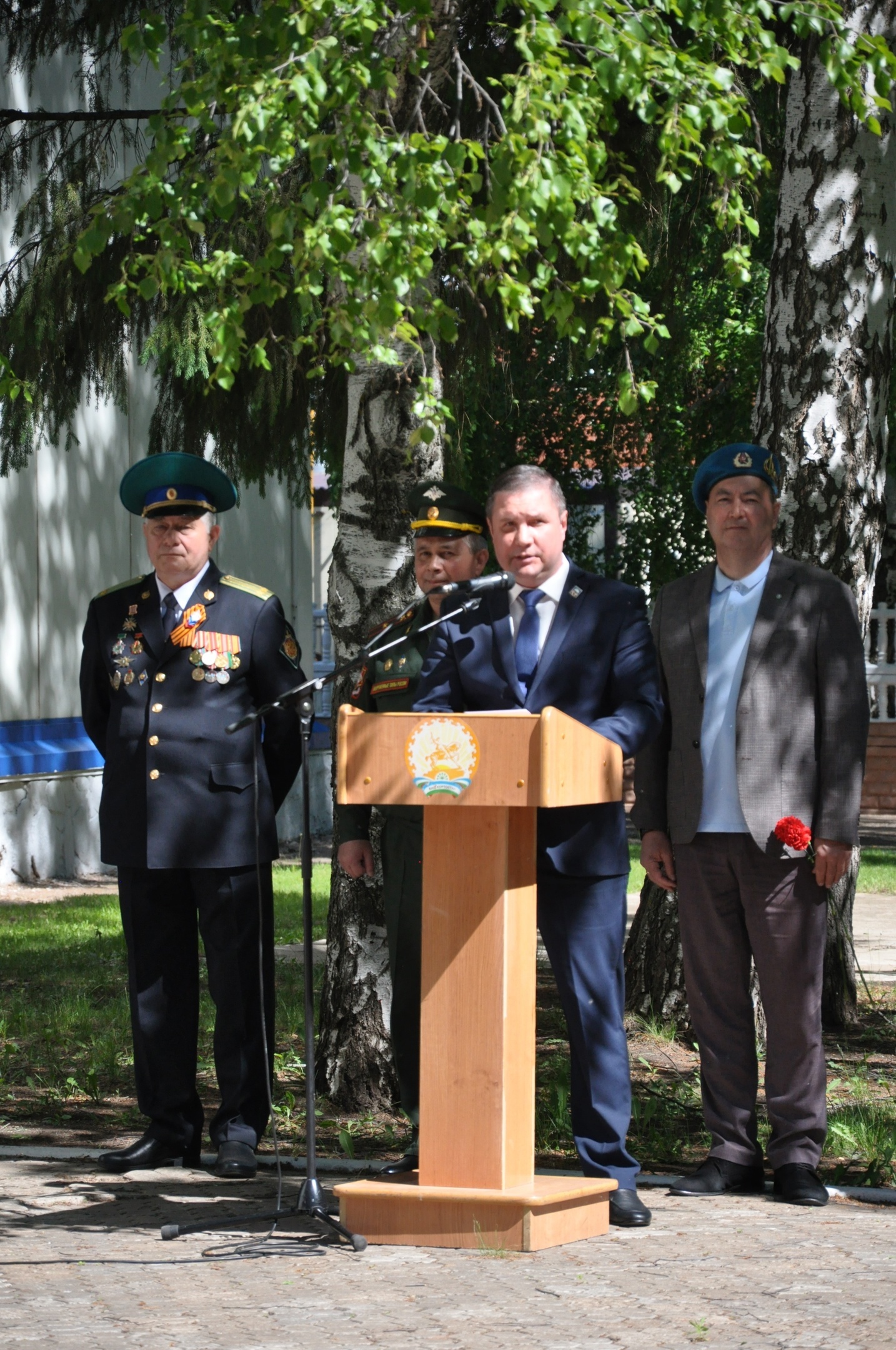 В Комсомольском парке прошло  торжественное мероприятие в честь Дня пограничника