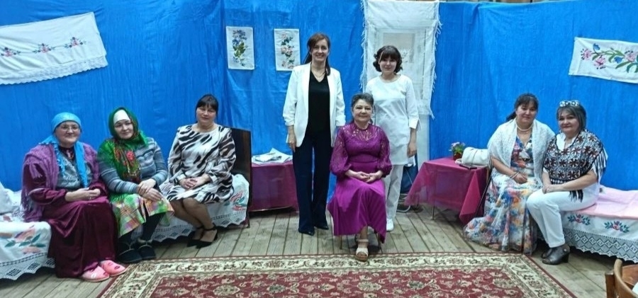 В Урановском сельском доме культуры состоялся показ спектакля «Пар аккош»