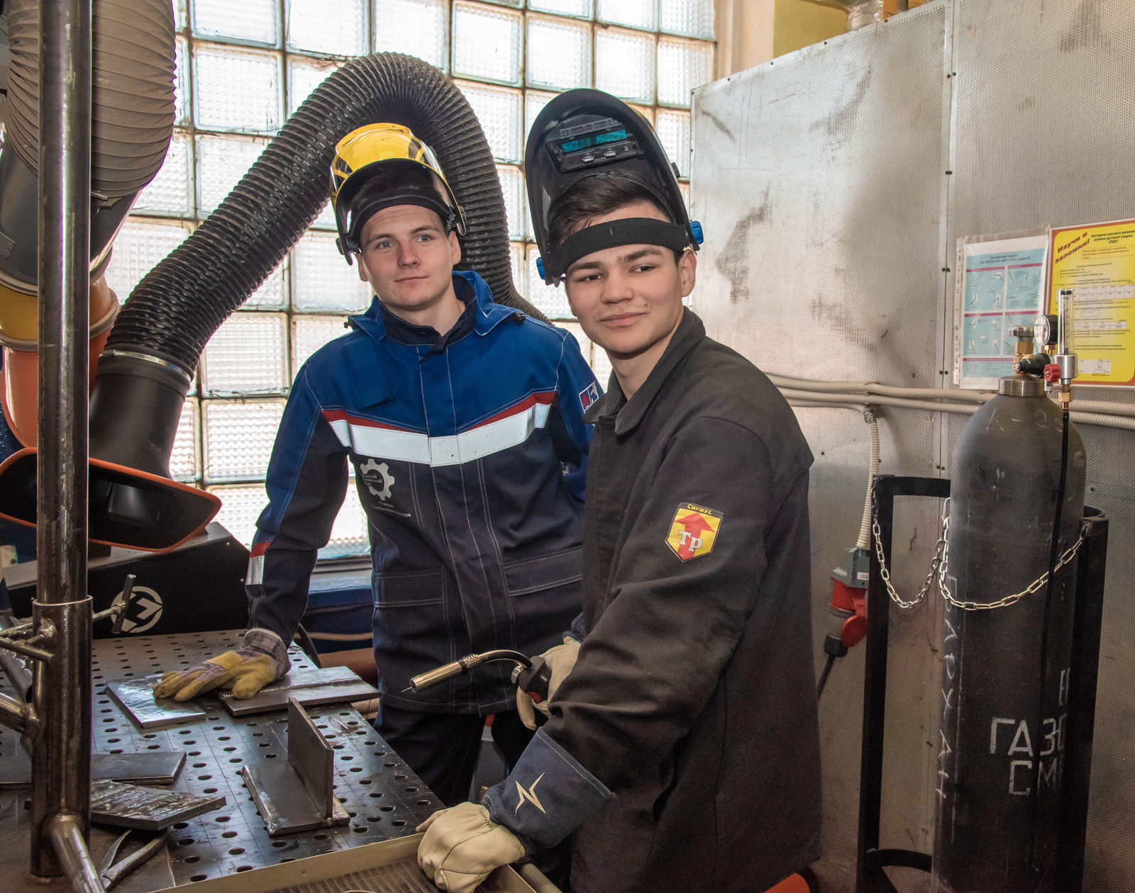 На заводе в Башкирии работают участники студенческих производственных отрядо