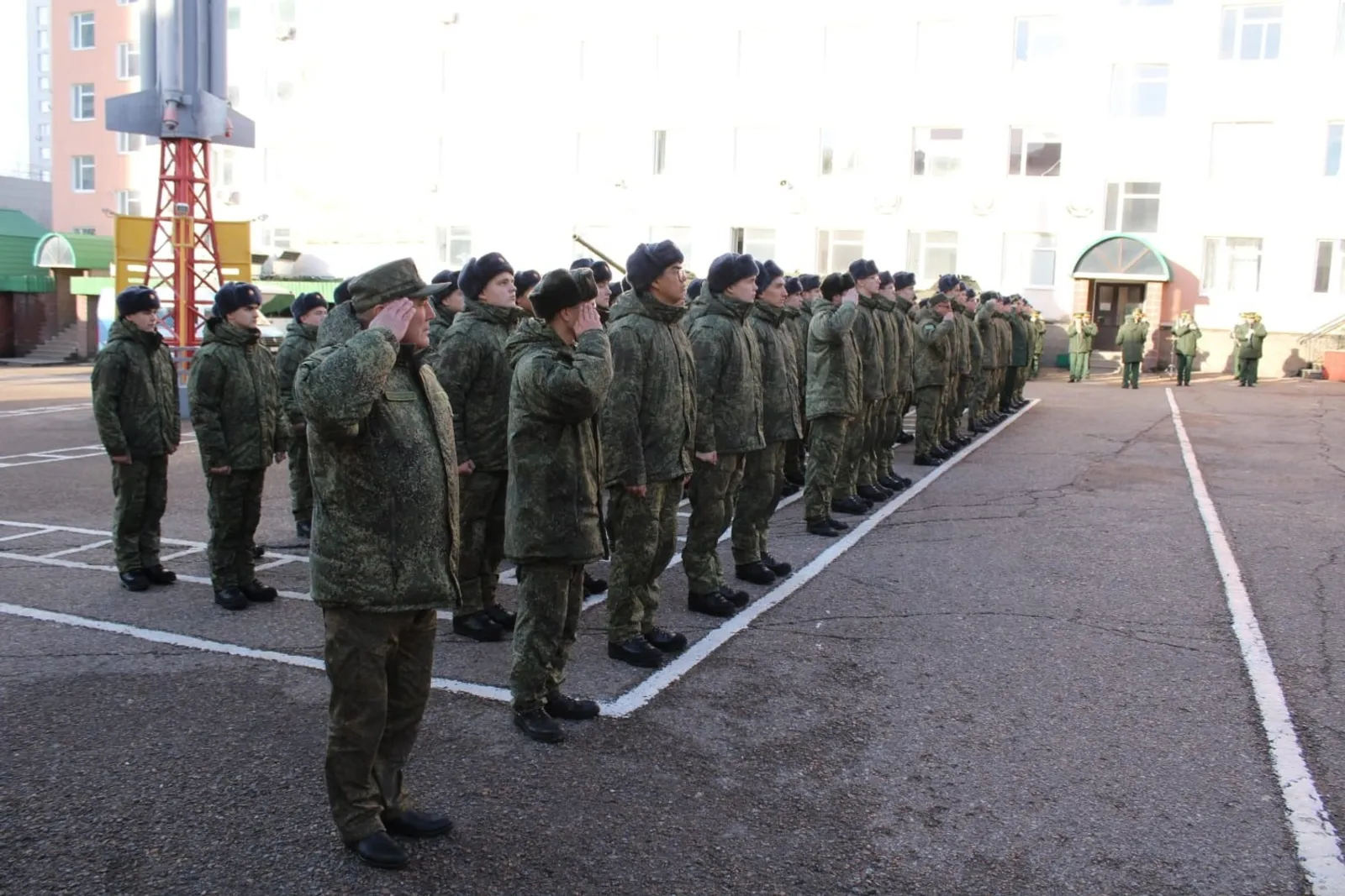 Первая группа новобранцев отправилась на службу из Башкирии