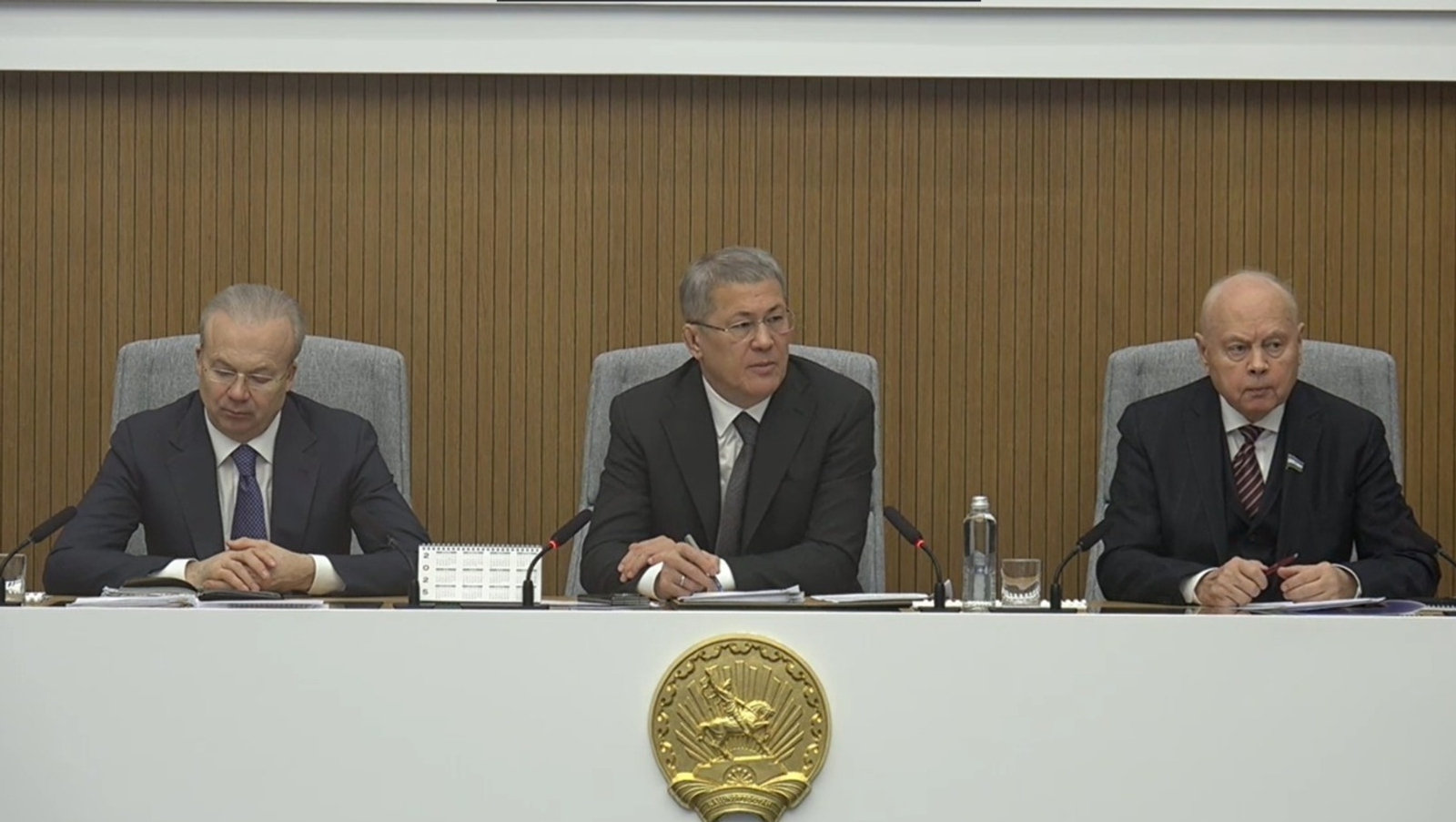 "Никаких корпоративов": Глава Башкирии предостерег чиновников