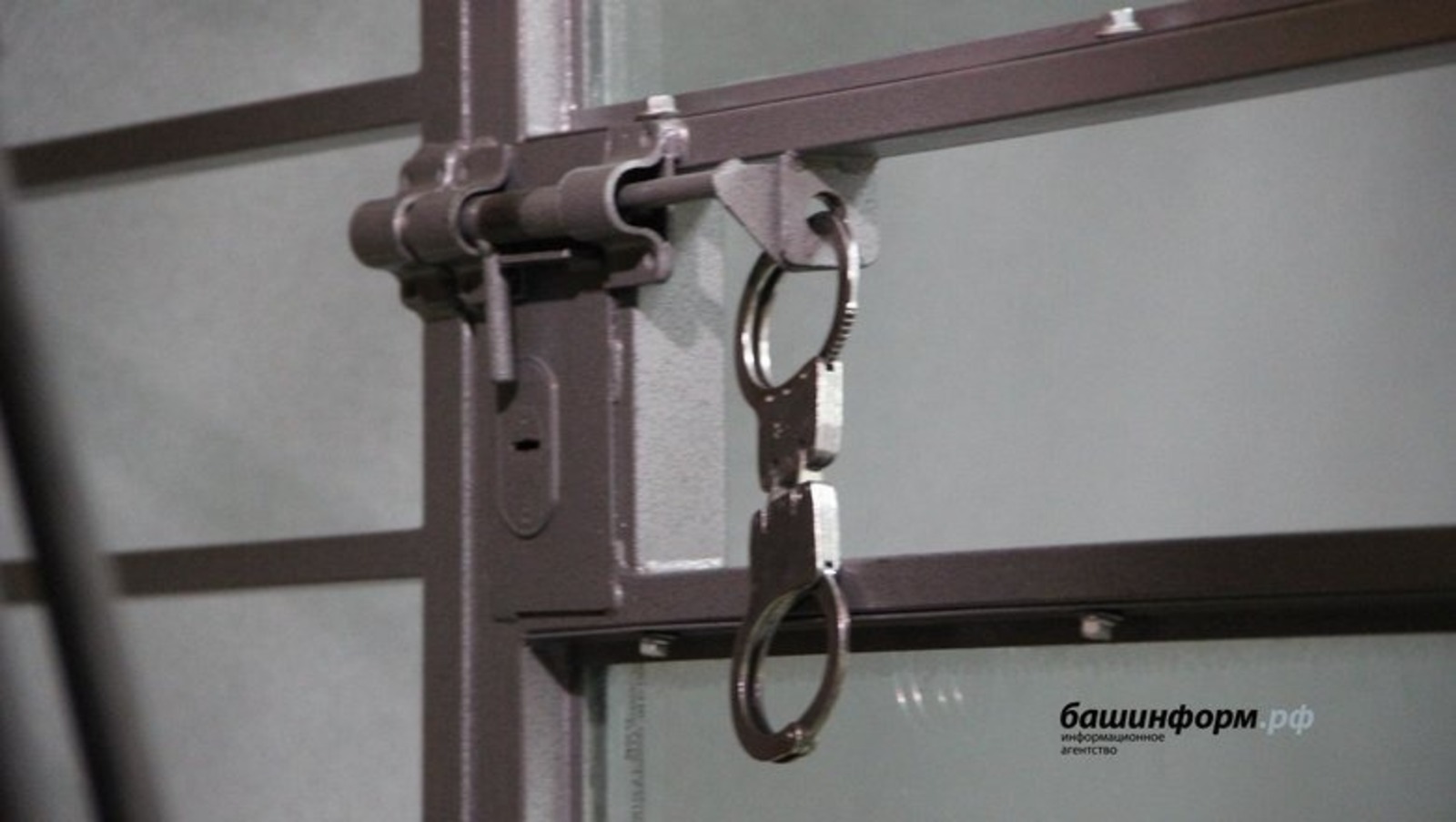 В Башкирии внук убил ножом своих бабушку и дедушку