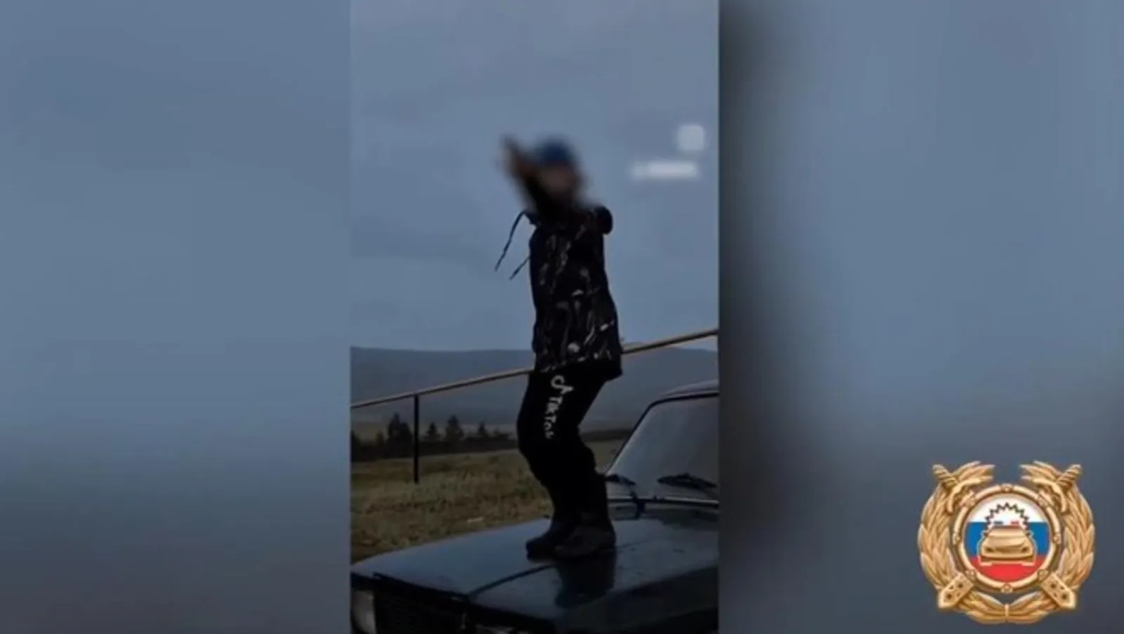 В Башкирии ребенка усадили за руль легковушки ради трендового видео