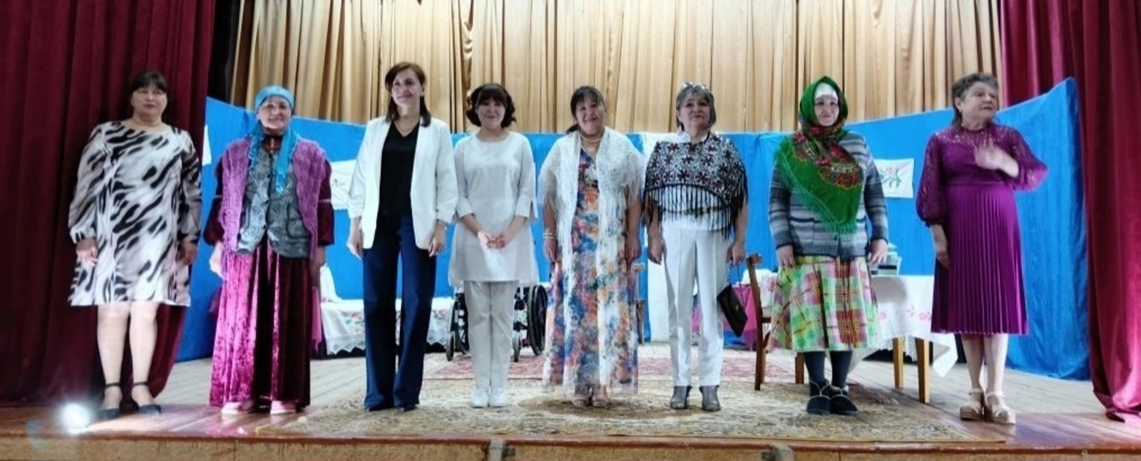 В Урановском сельском доме культуры состоялся показ спектакля «Пар аккош»