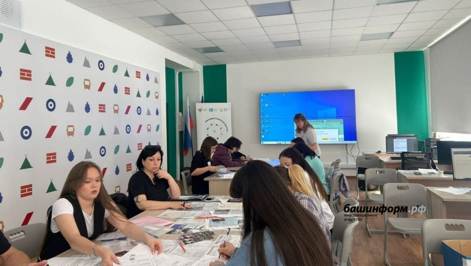 Прием документов в колледжи Башкирии продолжится до 25 ноября