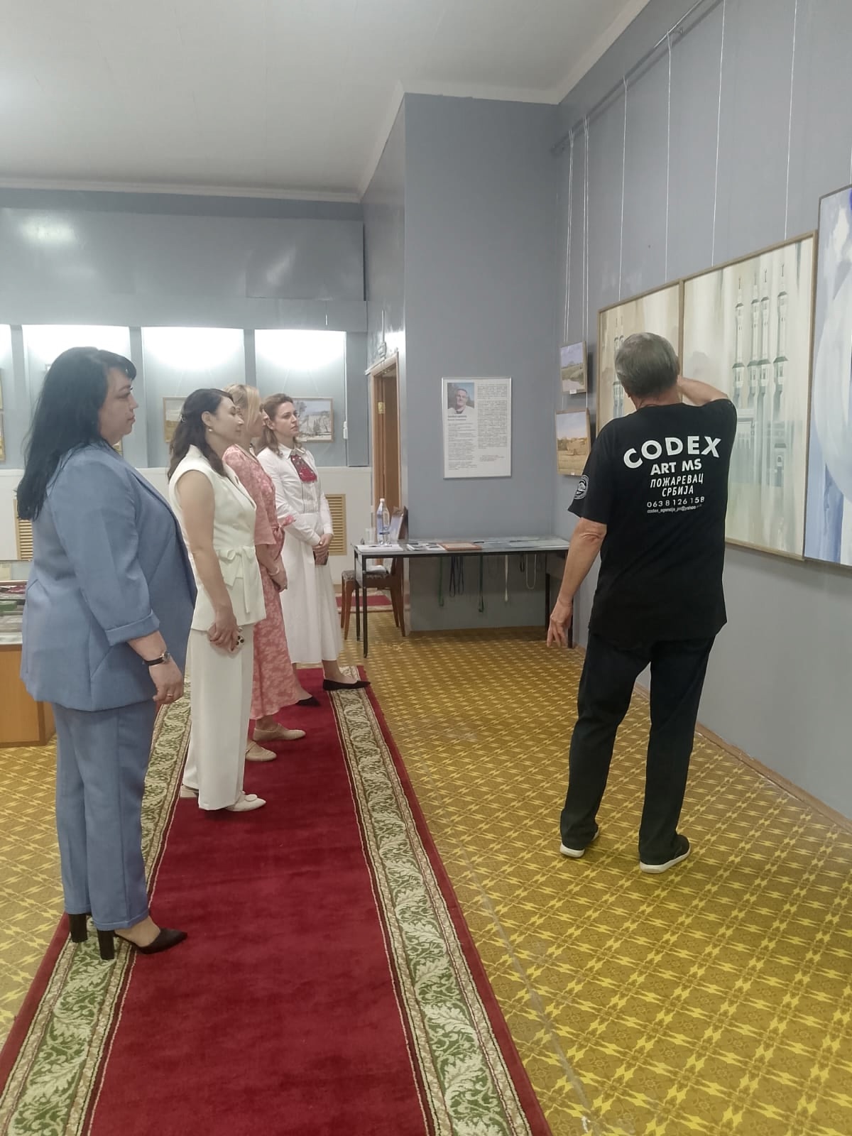 Каринэ Хабирова оценила работу музея и отделения реабилитации Буздякского района