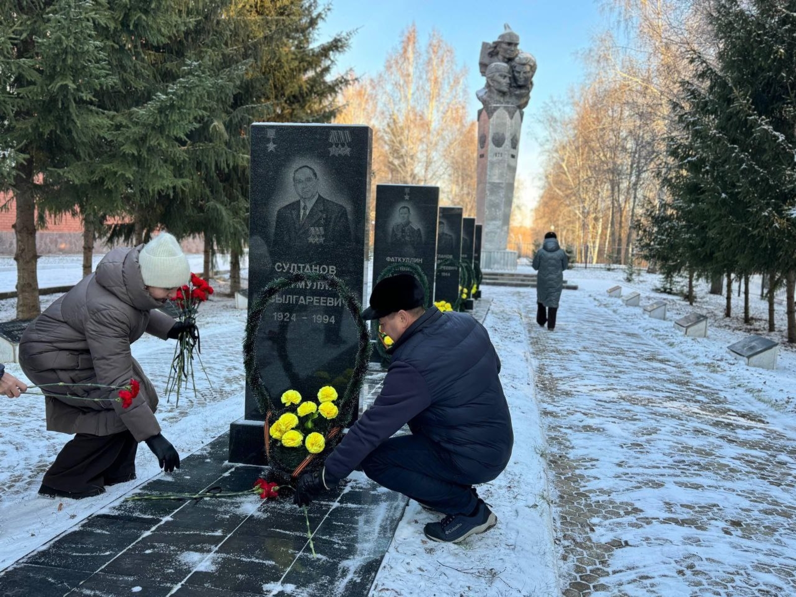 В селе Буздяк прошел митинг, посвященный Дню Героев Отечества