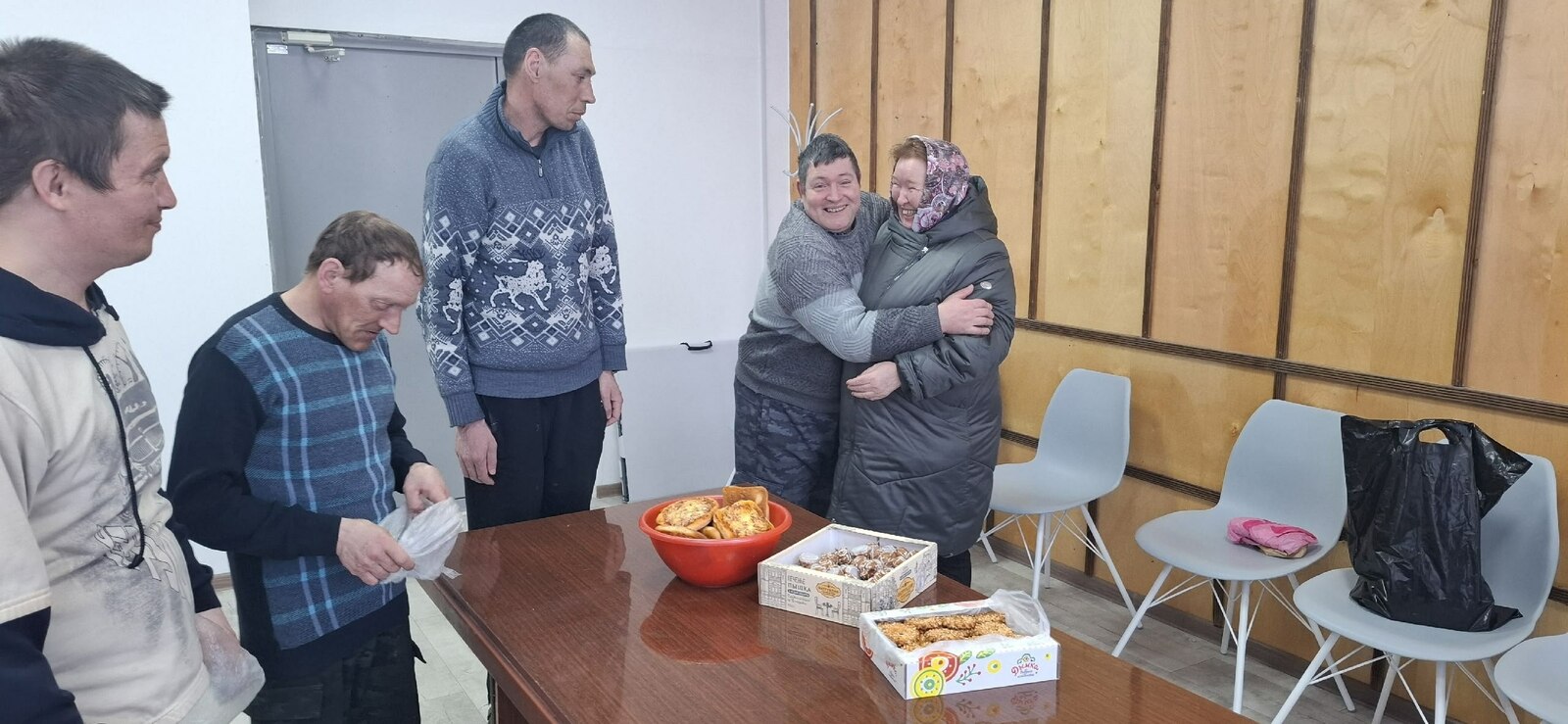 В священный месяц Рамадан подопечных Буздякского ПНИ радуют благотворители