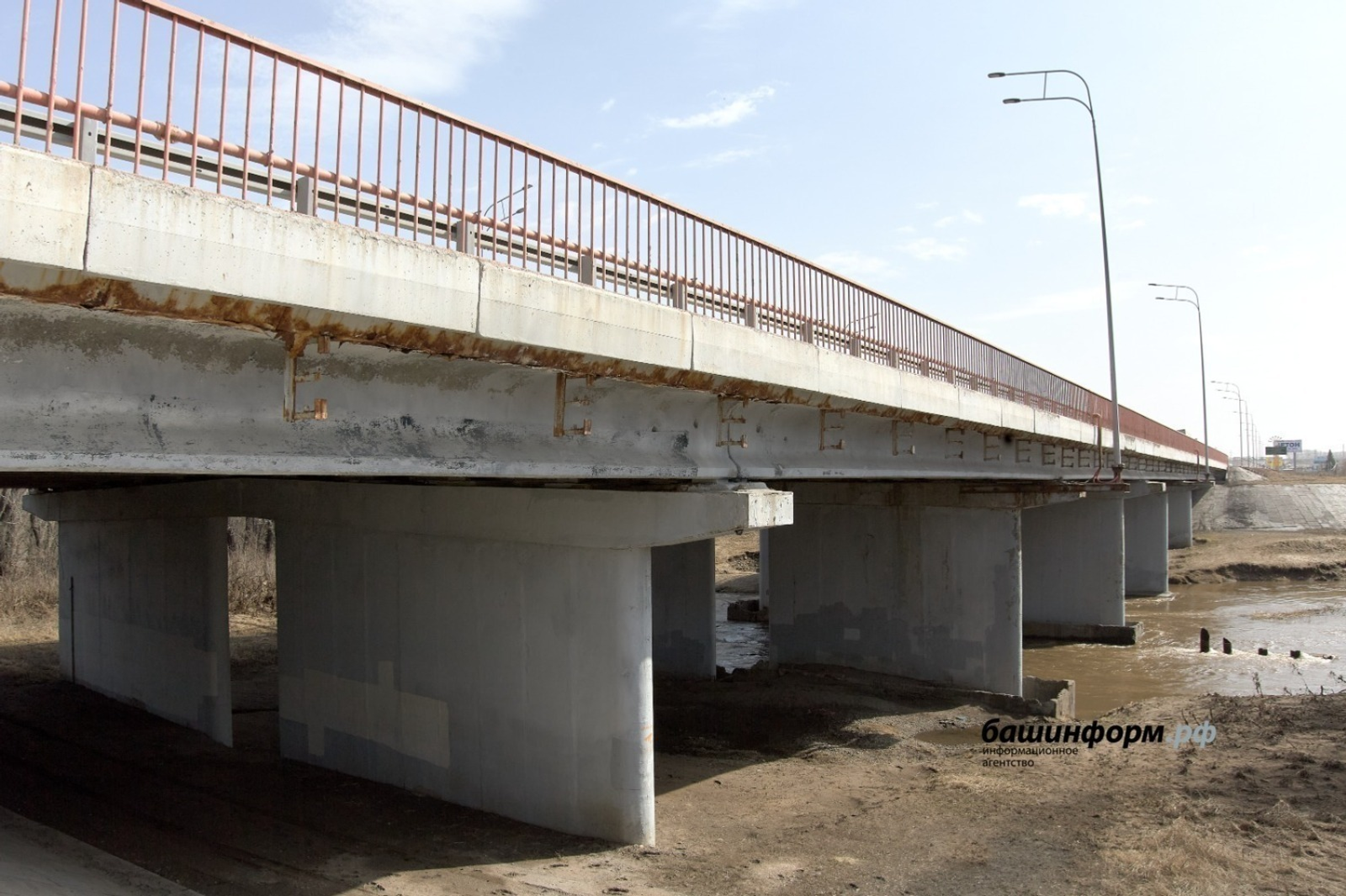 В Башкирии по нацпроекту отремонтируют 200 дорог и 15 мостов