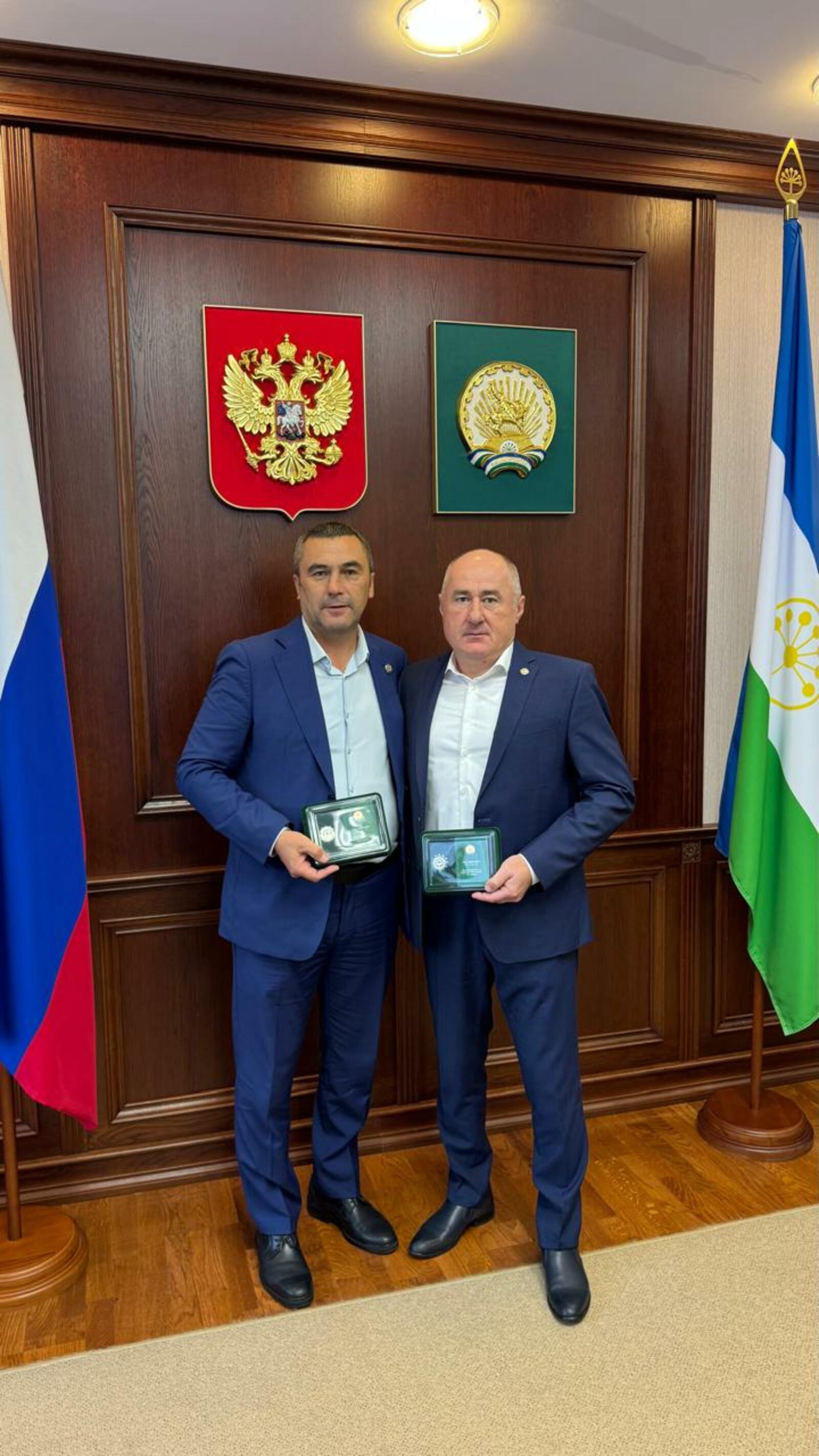 За благотворительность и активную общественную деятельность