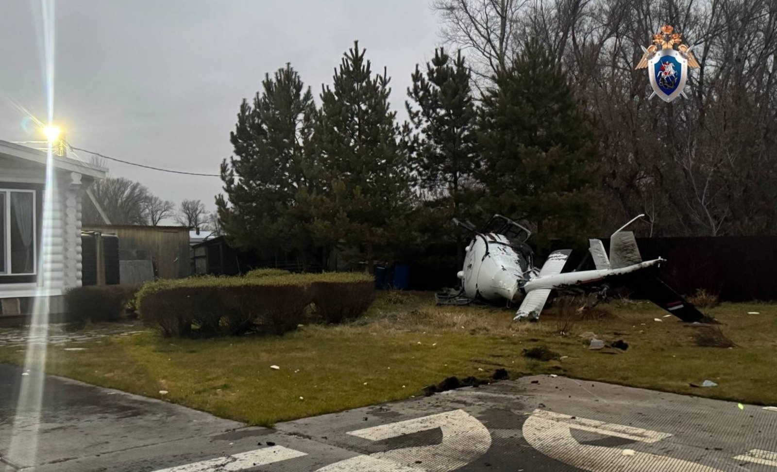 В Уфе опрокинулся вертолет