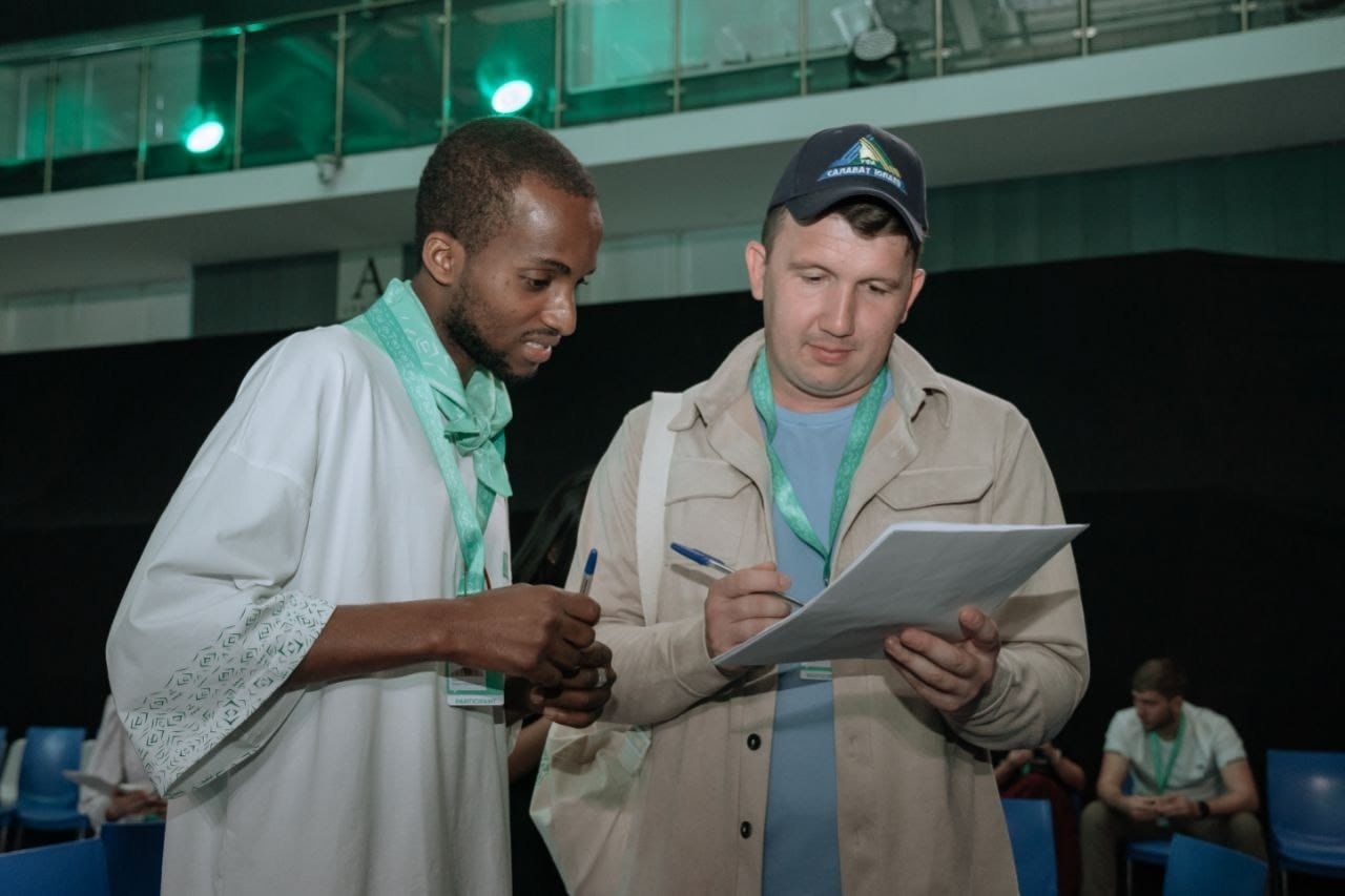 На молодежной волне