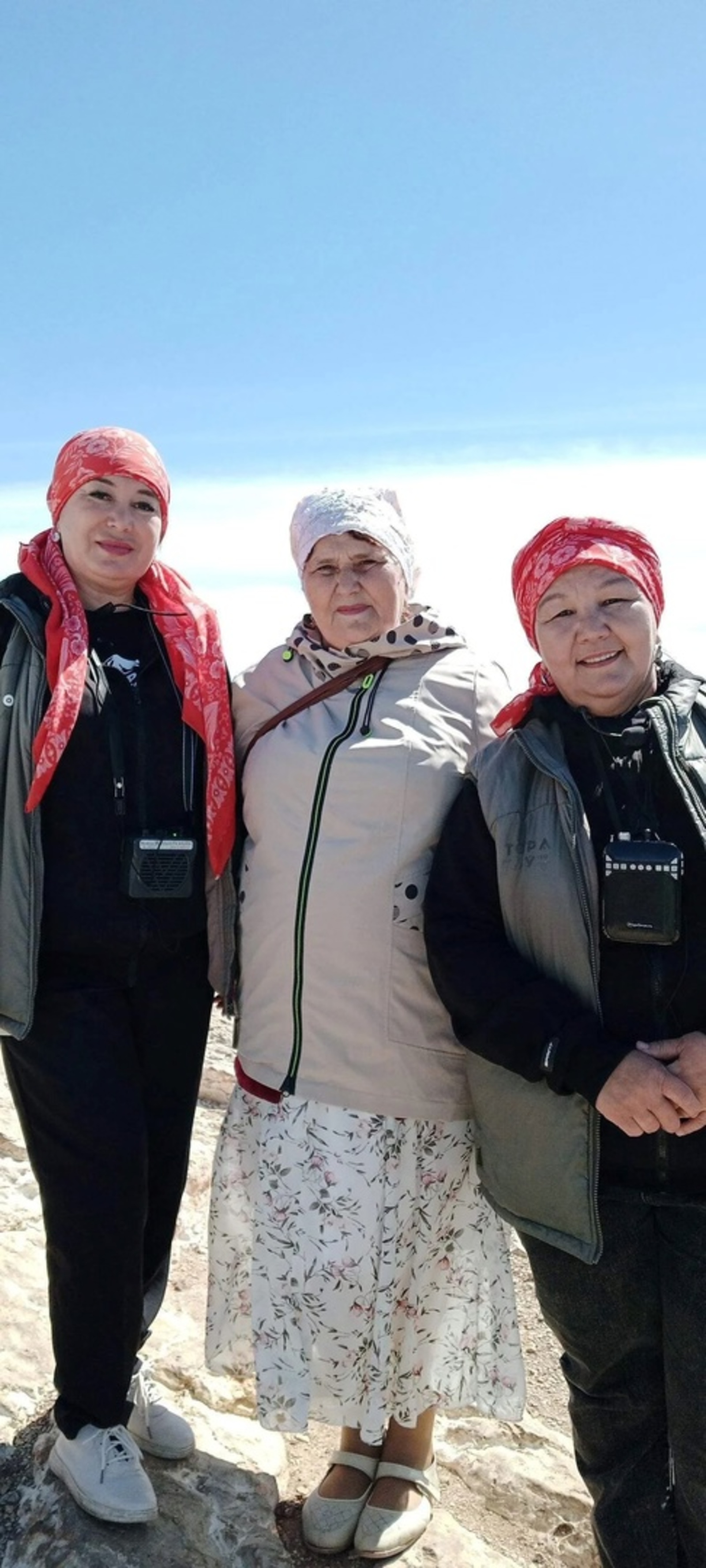 Пенсионеры Буздякского района покорили вершину горы