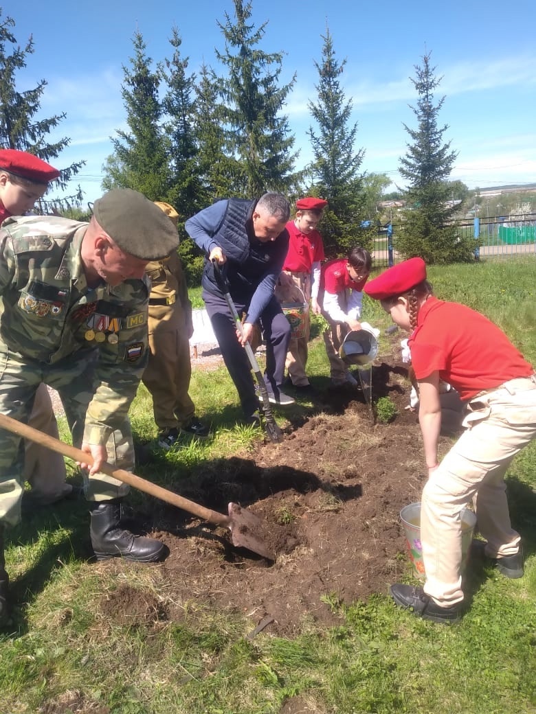 Аллею памяти  открыли в селе Урзайбашево