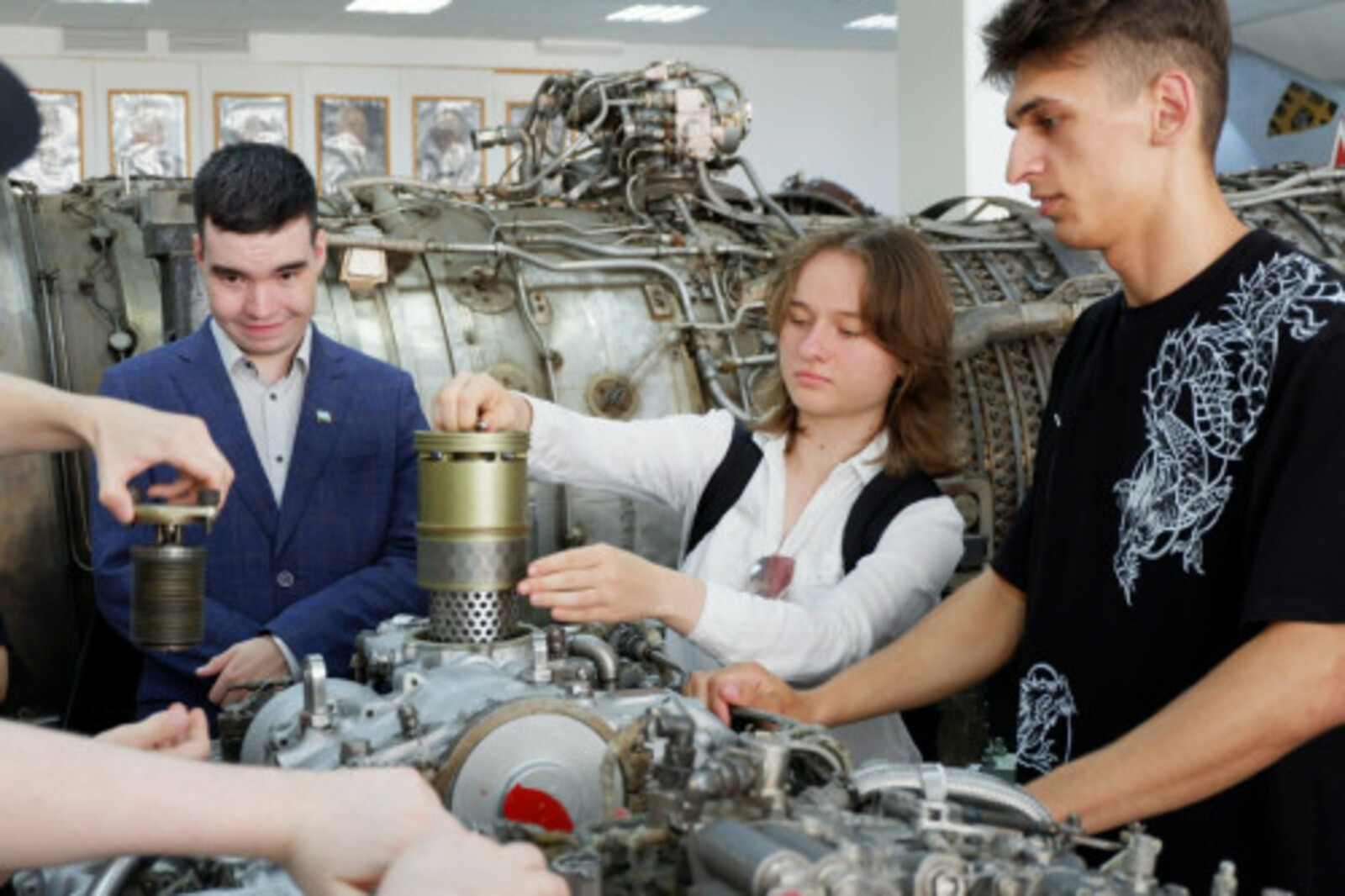 Студенты со всей России прошли Научно-популярный тур имени Шень Ко