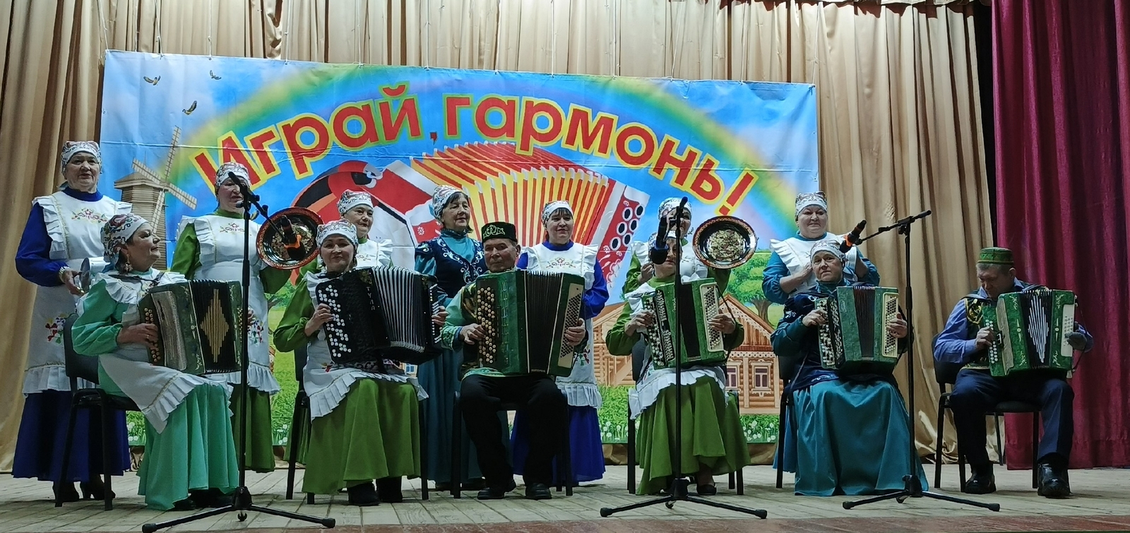 В Урановском СДК прошел конкурс народного творчества «Играй, гармонь!»