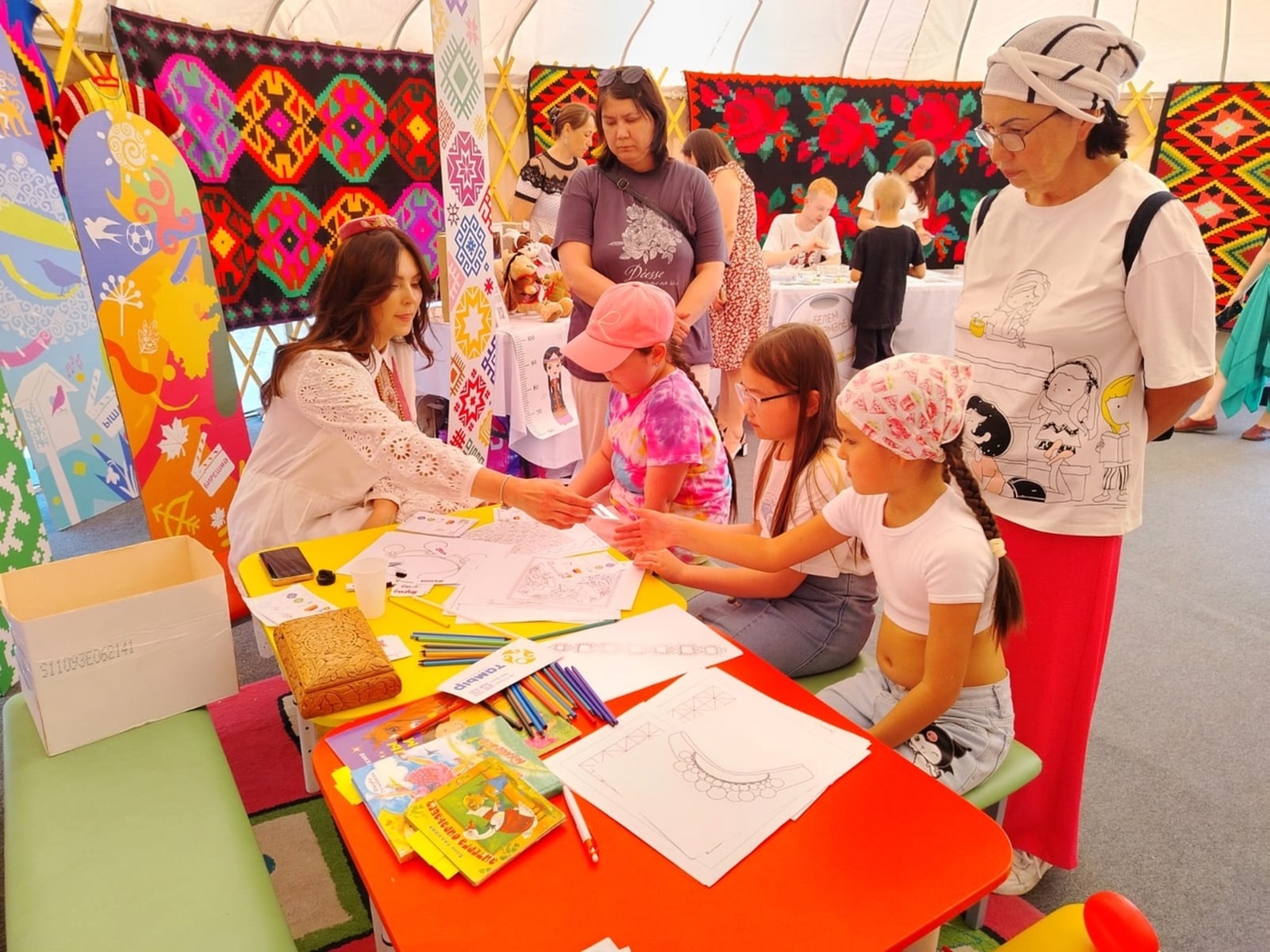 На книжной ярмарке «Китап-Байрам» можно проверить свои знания башкирского