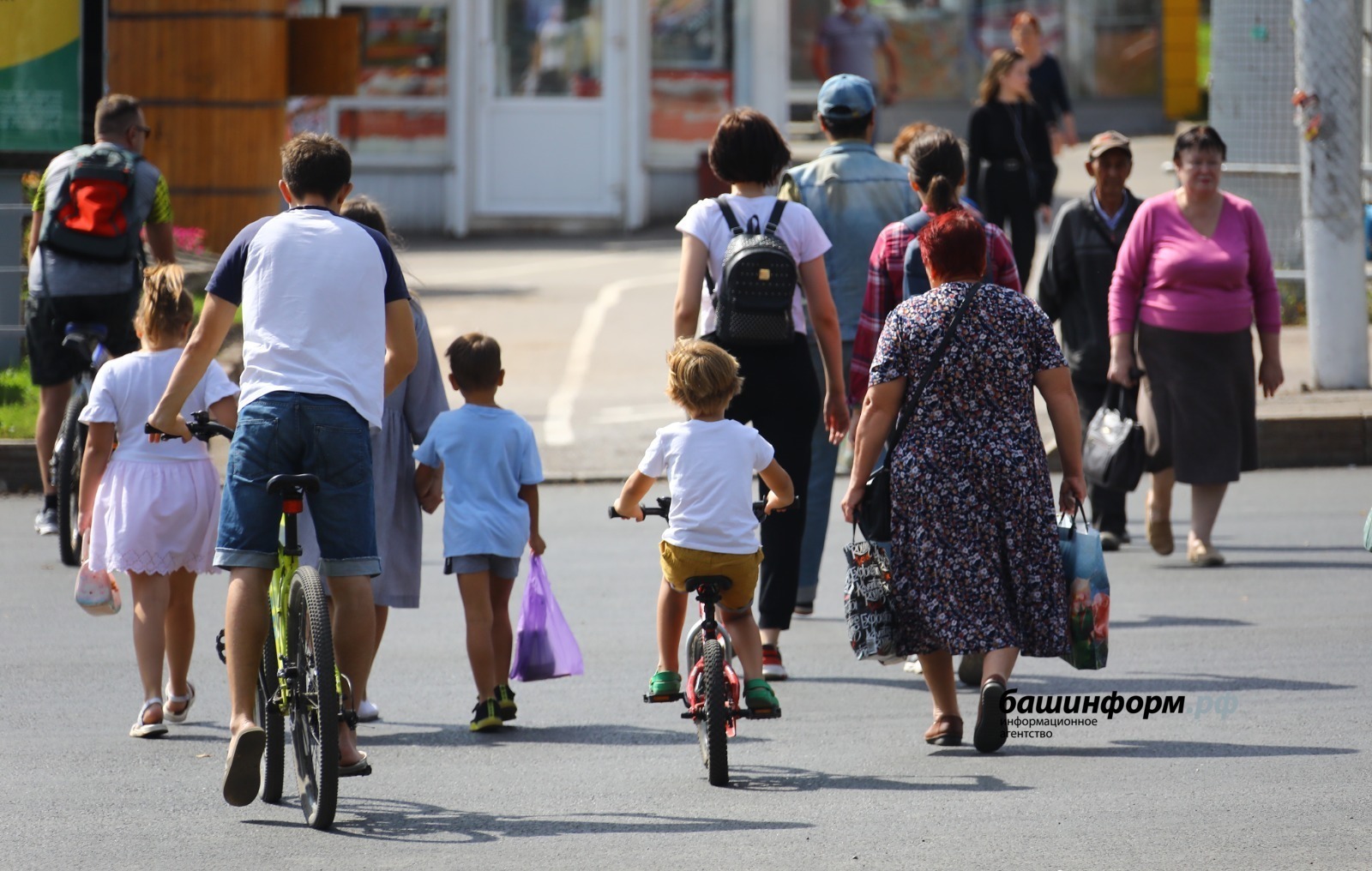 В Башкирии приняли закон о преимущественном трудоустройстве многодетных