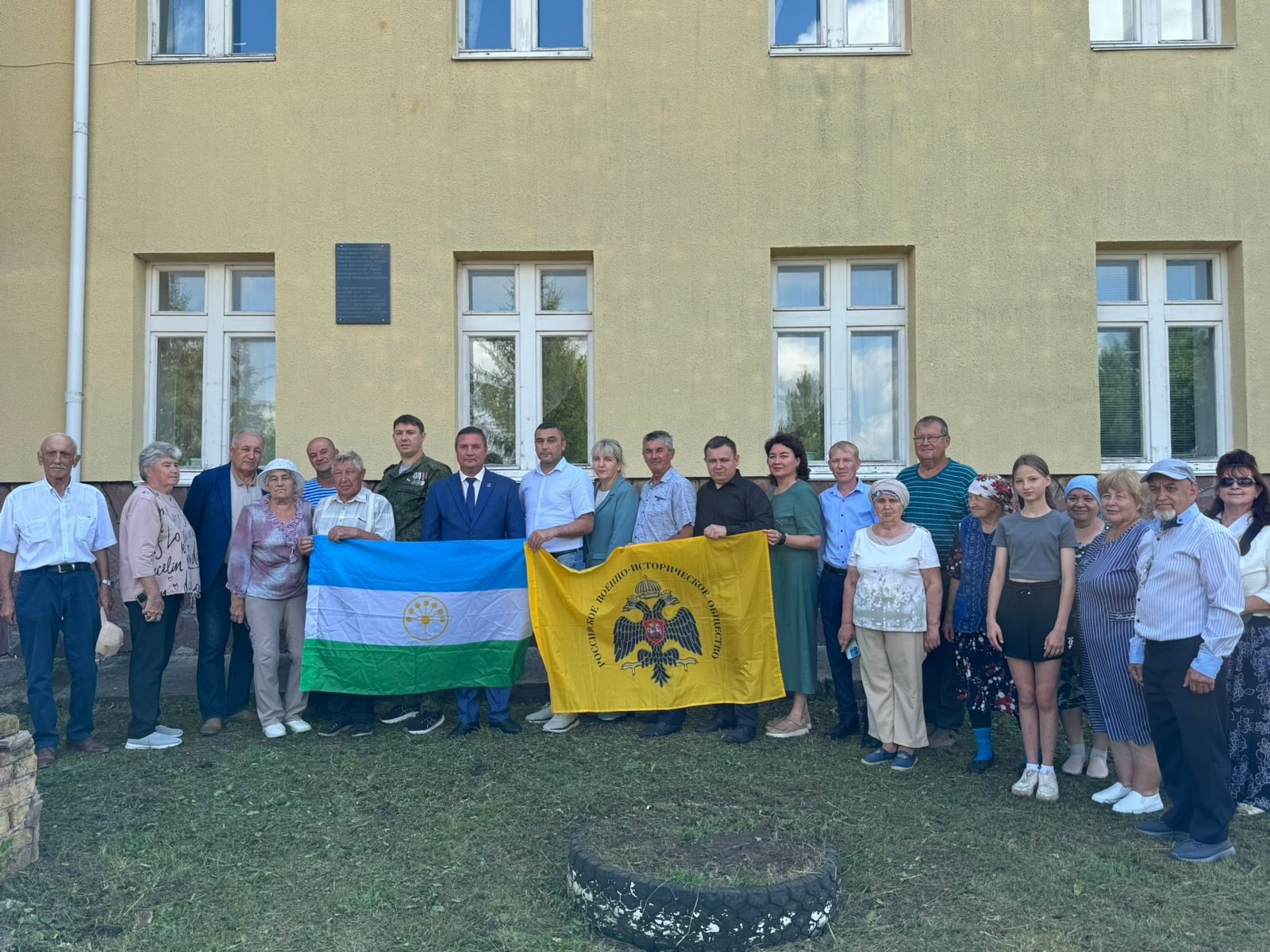 В Буздякском районе почтили память генерал-майора Равиля Сыртланова