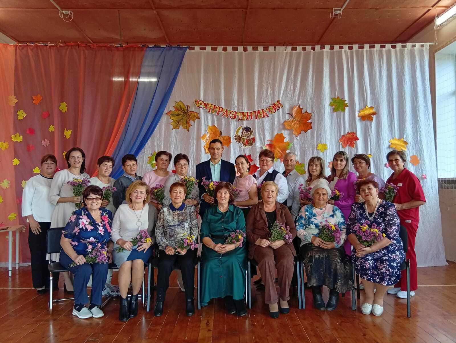 С юбилеем, Каранская школа!